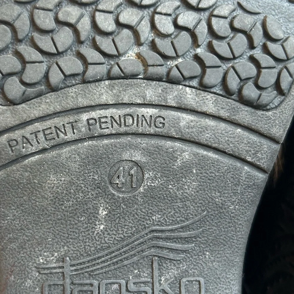 Dansko Black Floral Embossed Leather Comfort Clog Xp 2.0 Size US 9.5 EU 41 - Picture 10 of 13
